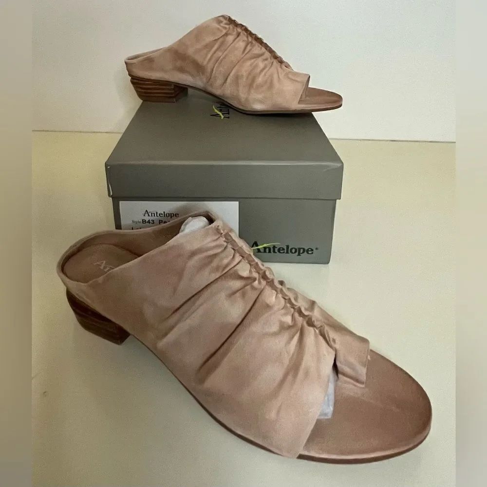 NIB Antelope Suede Toe-Post Heeled Sandals - Lalana size 38